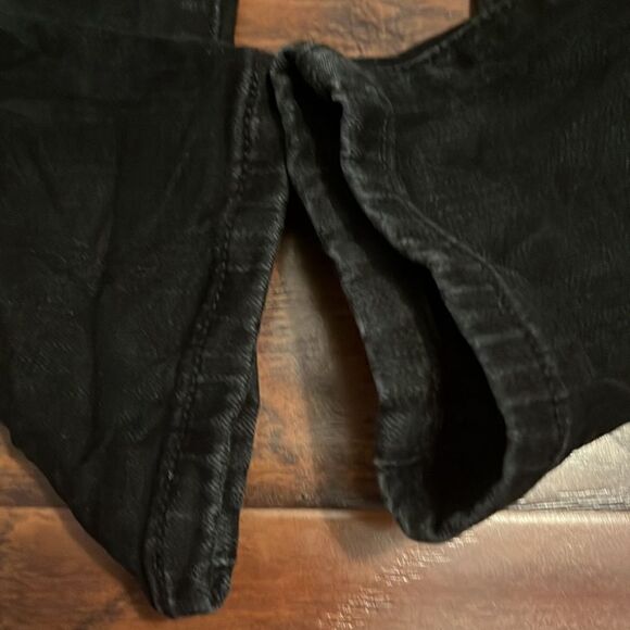 Torrid Black Distressed Ripped Bombshell Skinny Jeans - Picture 11 of 14